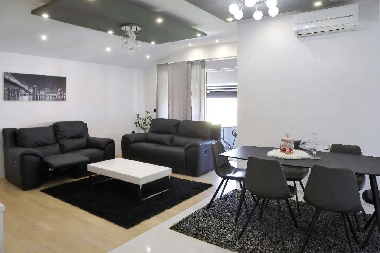 Apartments Neli Bibinje Bagian luar foto